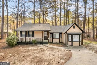 1038 River Bend Court, Riverdale, GA 30296