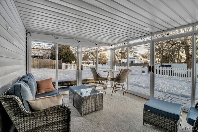 271 Sprucewood, Amherst, NY 14221