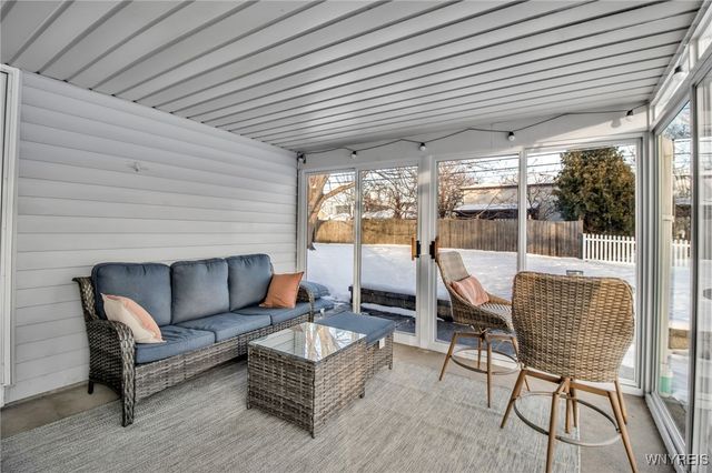 271 Sprucewood, Amherst, NY 14221