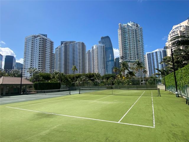 520 Brickell Key Dr A912, Miami, FL 33131