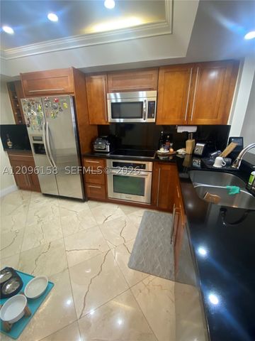 520 Brickell Key Dr A912, Miami, FL 33131
