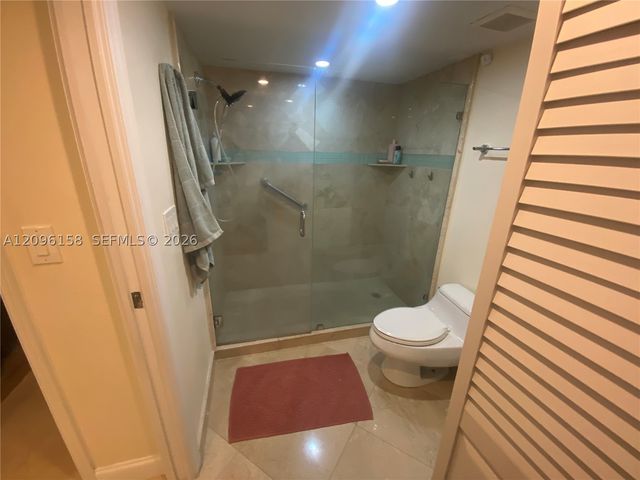 520 Brickell Key Dr A912, Miami, FL 33131