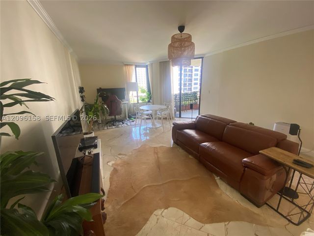 520 Brickell Key Dr A912, Miami, FL 33131