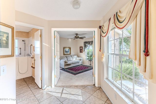 2075 Quailwood Lane, Spring Hill, FL 34606