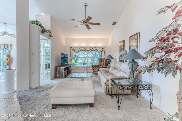 2075 Quailwood Lane, Spring Hill, FL 34606