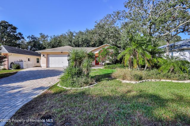 2075 Quailwood Lane, Spring Hill, FL 34606