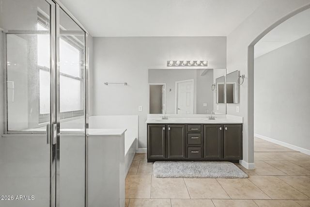 1940 S TALBOT Circle, Mesa, AZ 85209