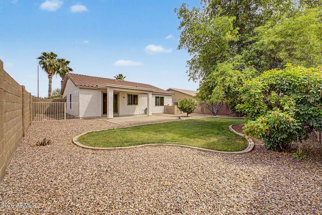 1940 S TALBOT Circle, Mesa, AZ 85209