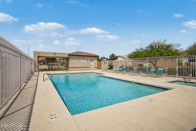 1940 S TALBOT Circle, Mesa, AZ 85209