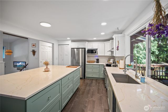 9509 NE 140 Street, Kirkland, WA 98034