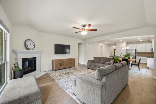 4041 Kyles Landing Drive, Hickory Creek, TX 75065