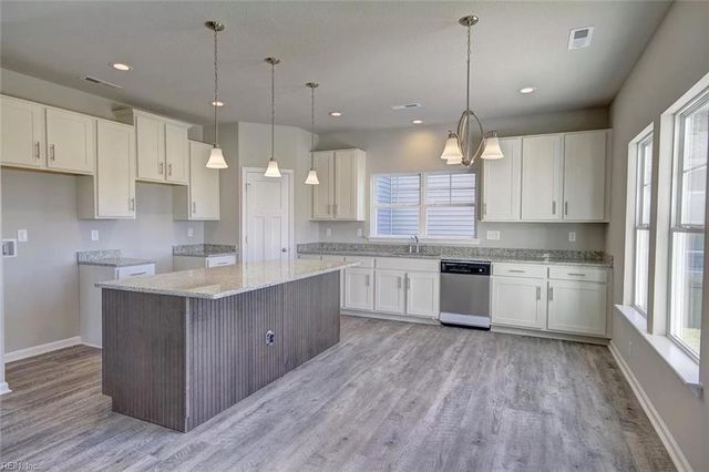 140 Meridian PL, Suffolk, VA 23435