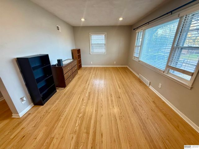 5117 N Street, Lincoln, NE 68510