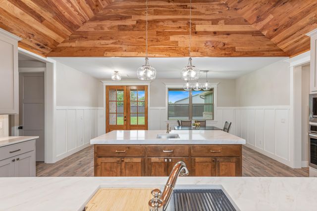 55275 E 298 Road no. 5, Monkey Island, OK 74331