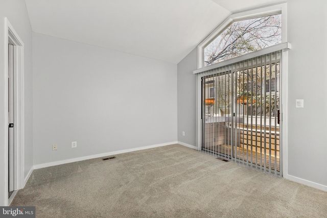 9814 DOCKSIDE TER, Montgomery Village, MD 20886