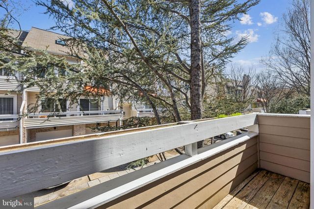 9814 DOCKSIDE TER, Montgomery Village, MD 20886