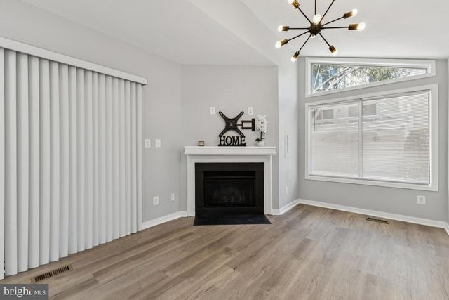 9814 DOCKSIDE TER, Montgomery Village, MD 20886