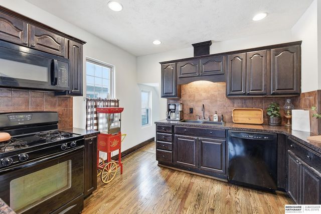 3320 N 53rd Street, Omaha, NE 68104