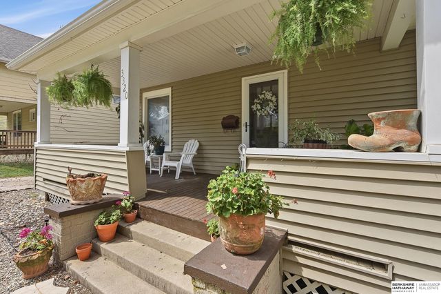 3320 N 53rd Street, Omaha, NE 68104