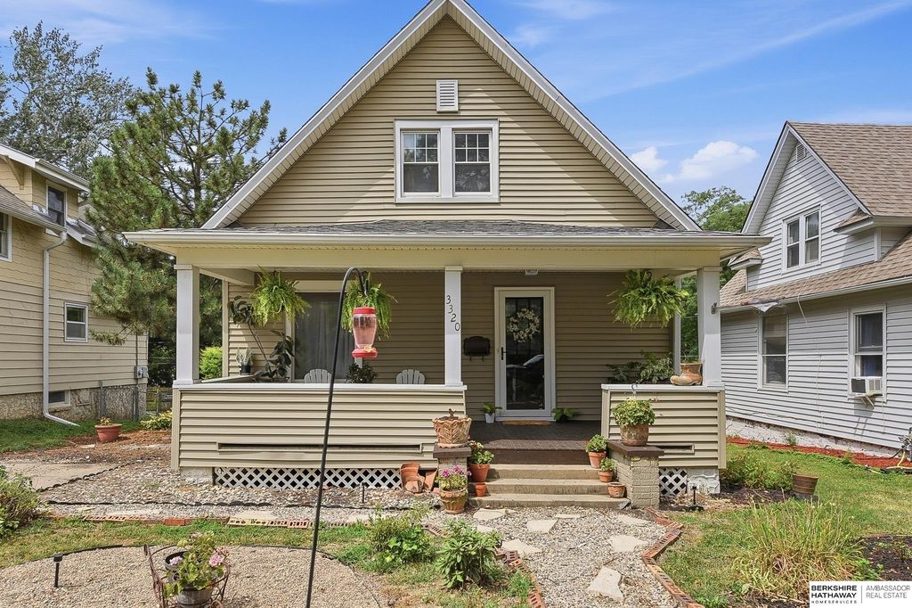 3320 N 53rd Street, Omaha, NE 68104