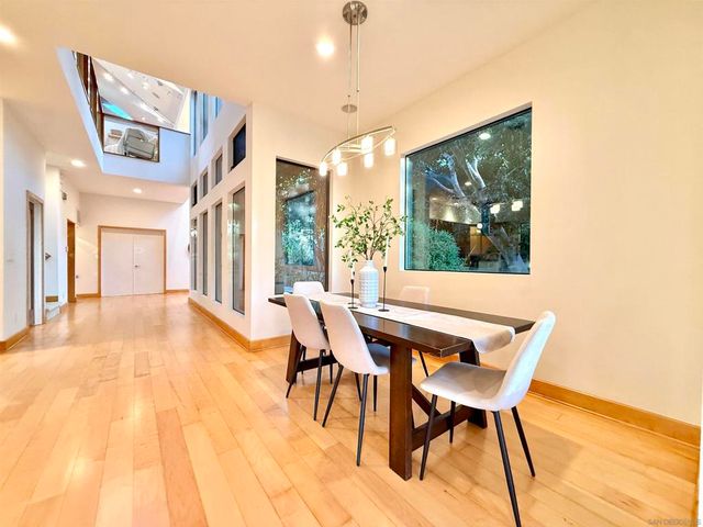 3566 Albatross St, San Diego, CA 92103