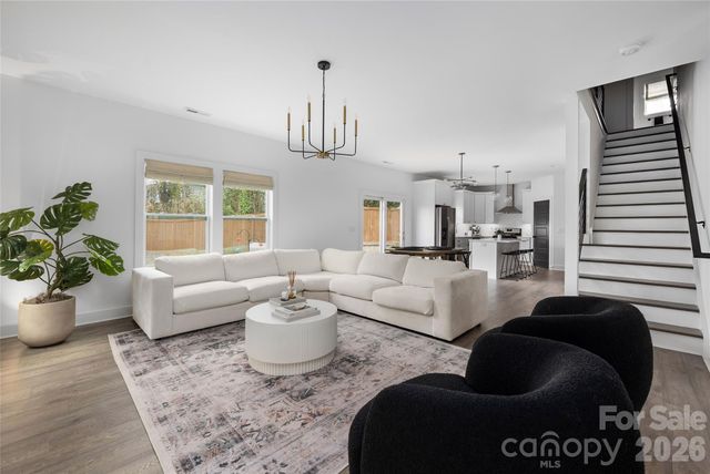 709 Tennyson Drive, Charlotte, NC 28208