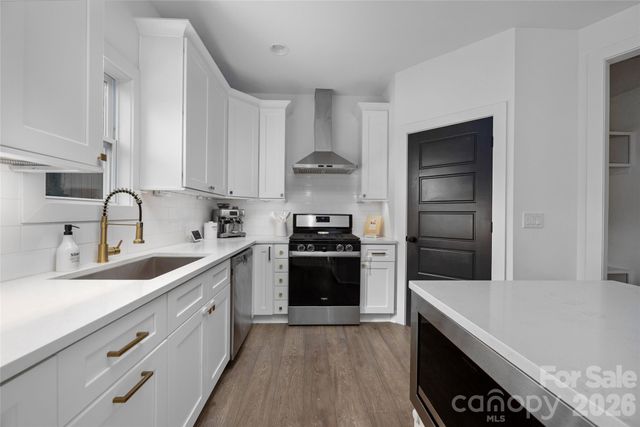 709 Tennyson Drive, Charlotte, NC 28208