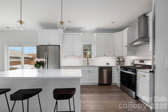 709 Tennyson Drive, Charlotte, NC 28208