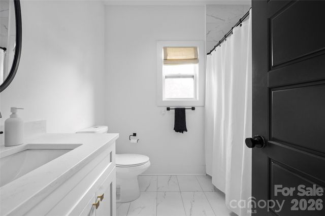 709 Tennyson Drive, Charlotte, NC 28208