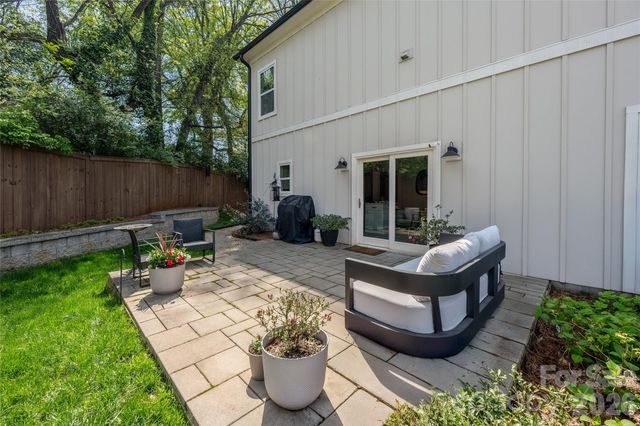 709 Tennyson Drive, Charlotte, NC 28208