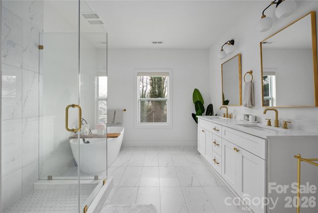 709 Tennyson Drive, Charlotte, NC 28208