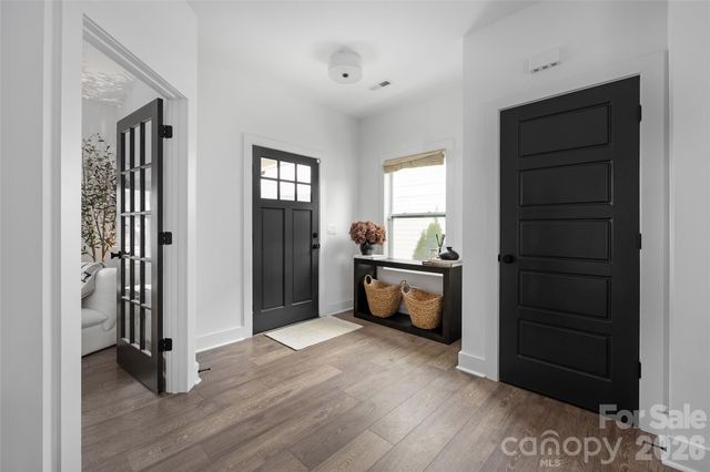 709 Tennyson Drive, Charlotte, NC 28208