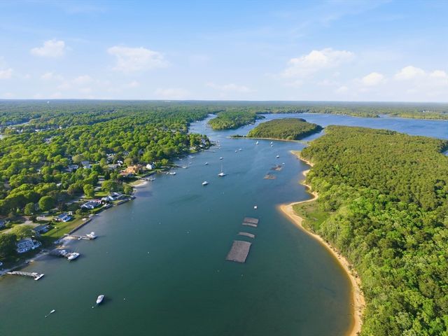 177 Seacoast Shores, Falmouth, MA 02536