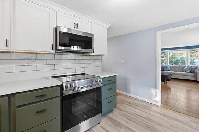 177 Seacoast Shores, Falmouth, MA 02536