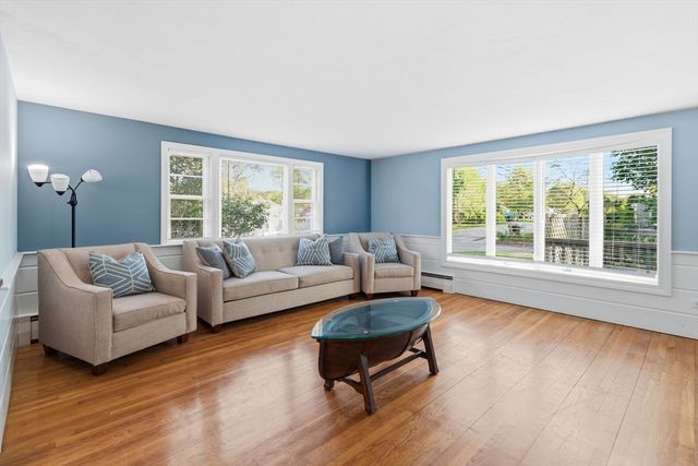 177 Seacoast Shores, Falmouth, MA 02536