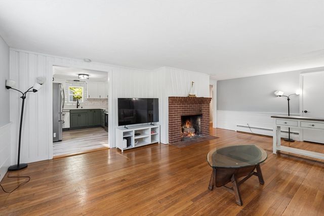 177 Seacoast Shores, Falmouth, MA 02536