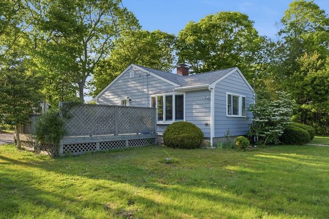 177 Seacoast Shores, Falmouth, MA 02536
