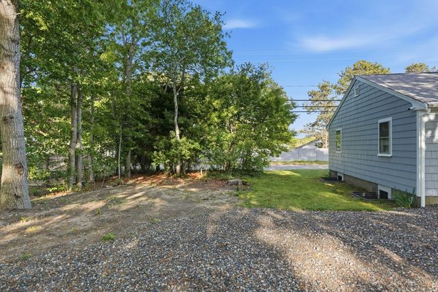 177 Seacoast Shores, Falmouth, MA 02536