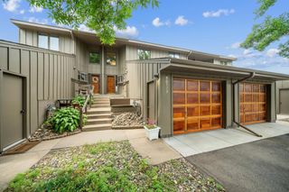 9052 Neill Lake Road B, Eden Prairie, MN 55347