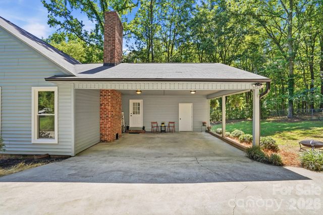 1927 Terra Lane, Lancaster, SC 29720