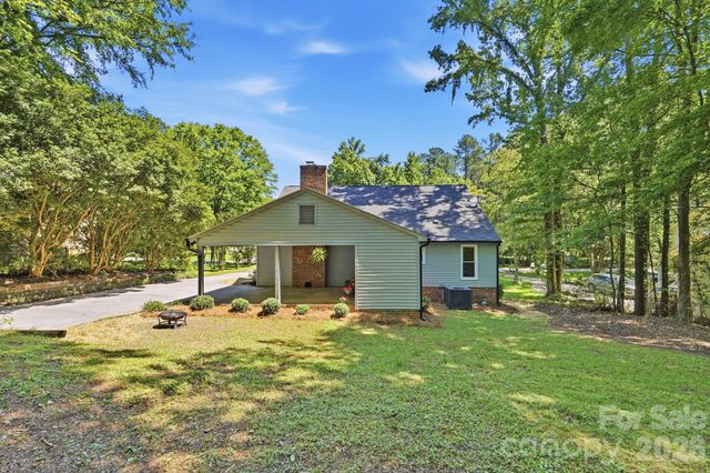 1927 Terra Lane, Lancaster, SC 29720