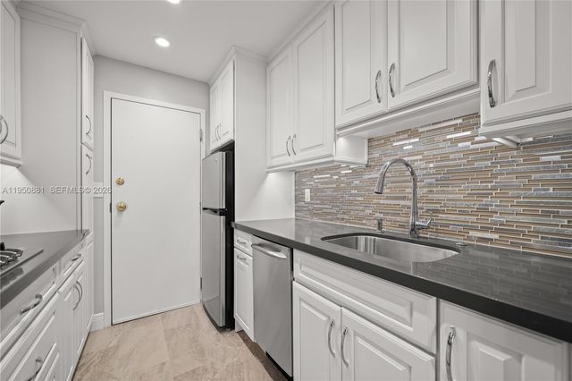 700 Biltmore Way 219, Coral Gables, FL 33134