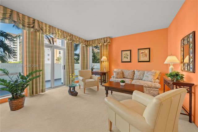 700 Biltmore Way 219, Coral Gables, FL 33134