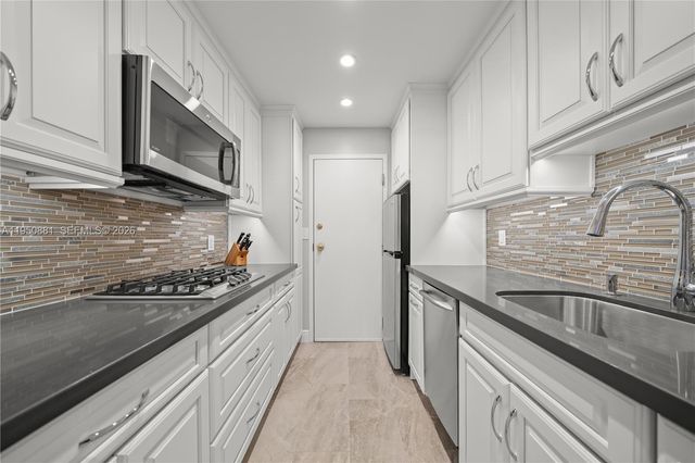 700 Biltmore Way 219, Coral Gables, FL 33134