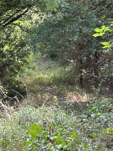 11601 County Road 103, Grandview, TX 76050