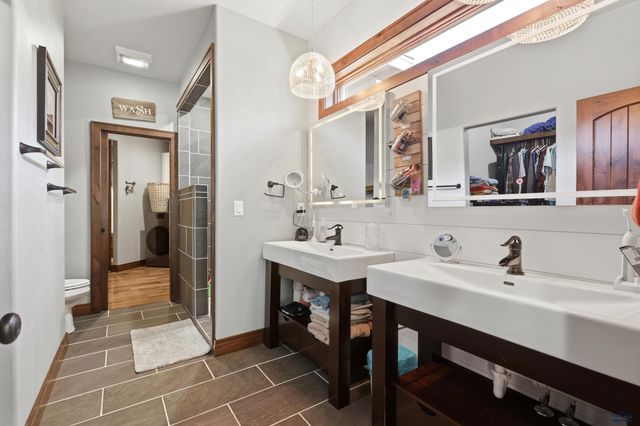 4421 CARRIAGE HILLS DR, Rapid City, SD 57702