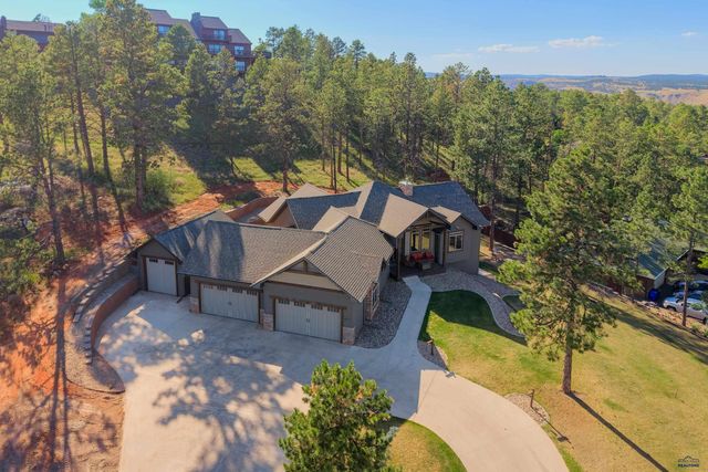4421 CARRIAGE HILLS DR, Rapid City, SD 57702
