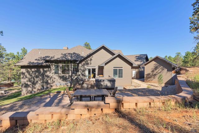 4421 CARRIAGE HILLS DR, Rapid City, SD 57702