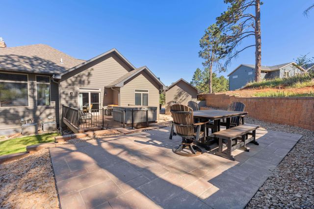 4421 CARRIAGE HILLS DR, Rapid City, SD 57702