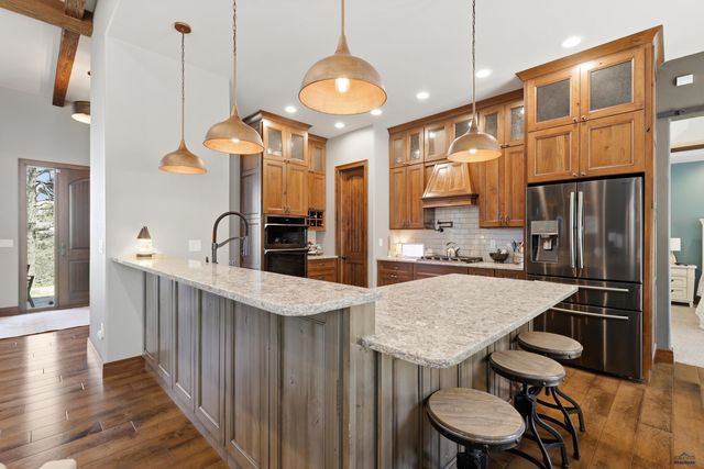 4421 CARRIAGE HILLS DR, Rapid City, SD 57702